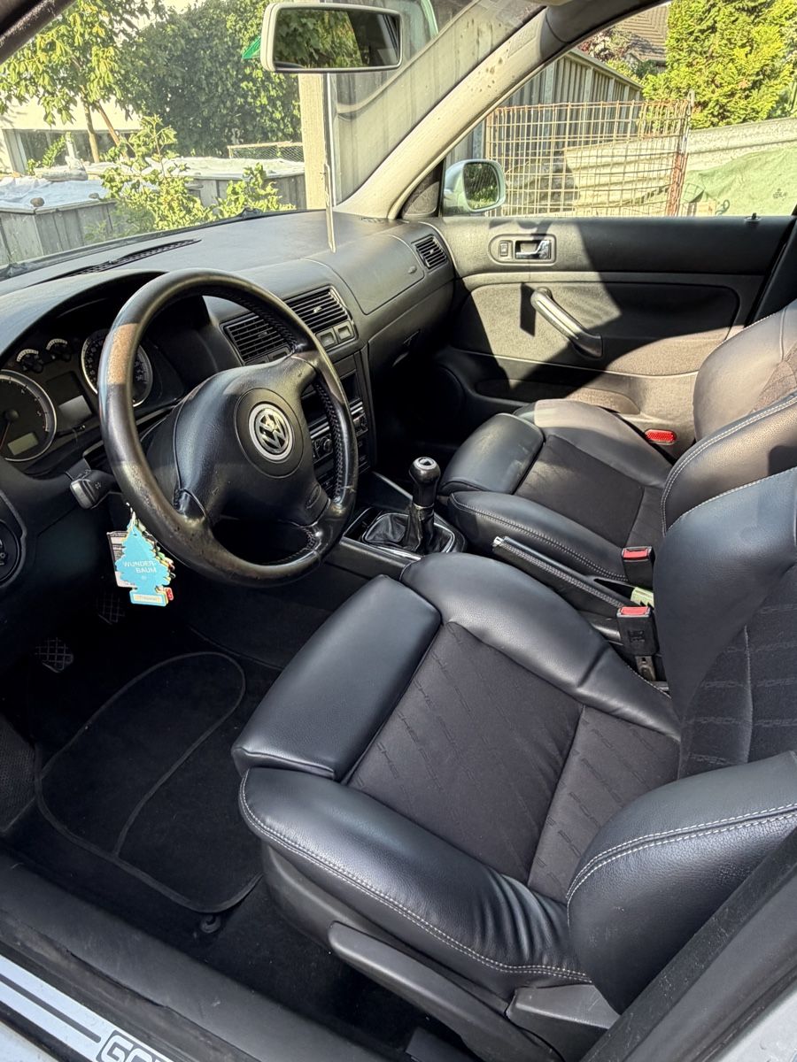 VW Autos: VW Golf 4 1.9 TDI 4x4 – D'occasion à Rottenschwil par VMMW93 2