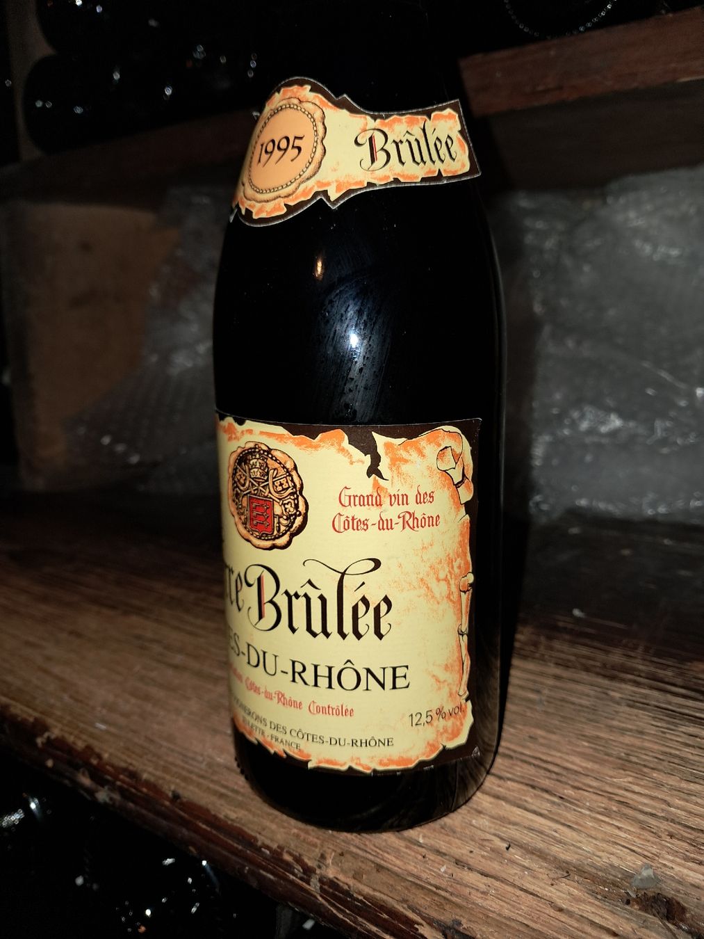 Vins: Terre Brûlée Côtes-du-Rhône 1995 – Neuf avec emballage d'origine à Le locle par juliensaran 5