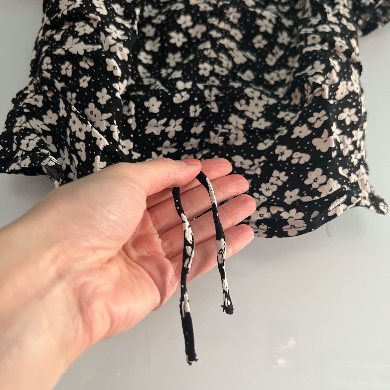 H&M Tops: H&M Blumen Top XS – Neuf (Voir description) à Tagelswangen par SpicyChicken 6