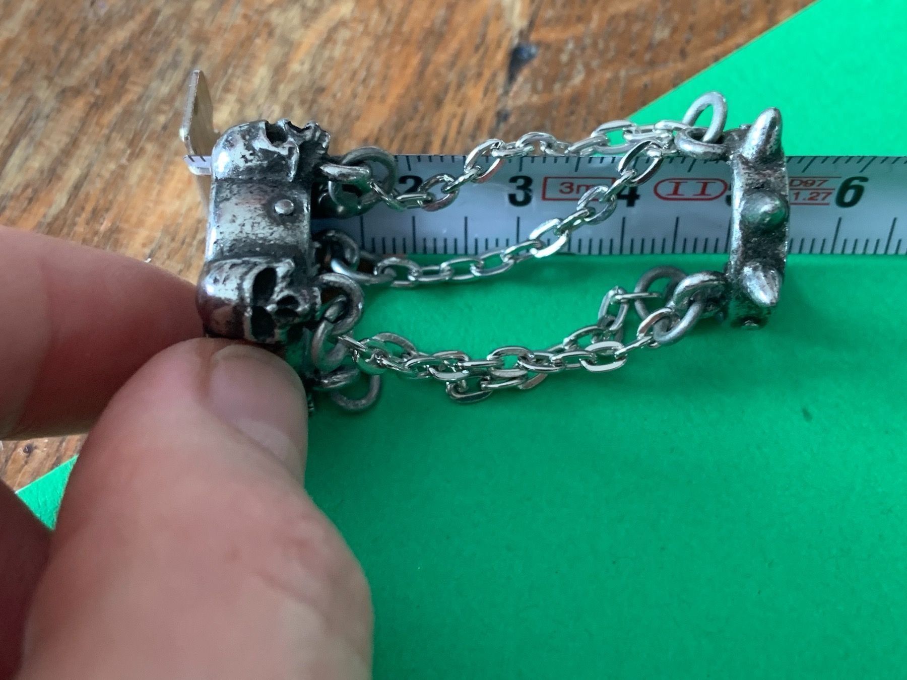 Boucles d'oreille: Fingerring totenköpfe gothisch!!!!! – D'occasion à Dittingen par Bijoubelle 2