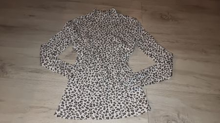 Leo-Muster pulli - Perfekt für den Fruehling! Neu gr M