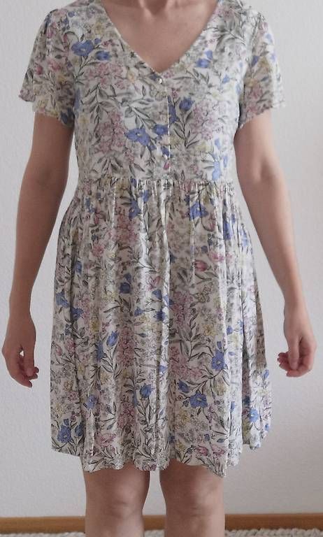 Vestiti: Robe Courte Motif Fleuri, C&A, Taille 38 Suisse – Usato da Montreux venduto da kli_wq2k 1