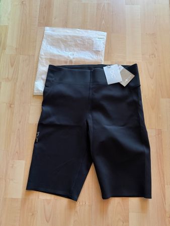 Schwarze Shorts von ON Running, Größe M, neu