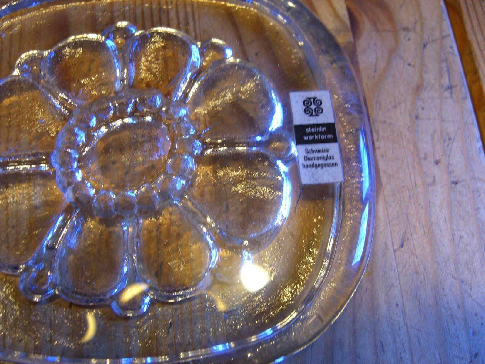 Bicchieri: hübsche Glasdose mit Deckel, CH Diamantglas handgegossen – Usato da Winterthur venduto da Gaia 6