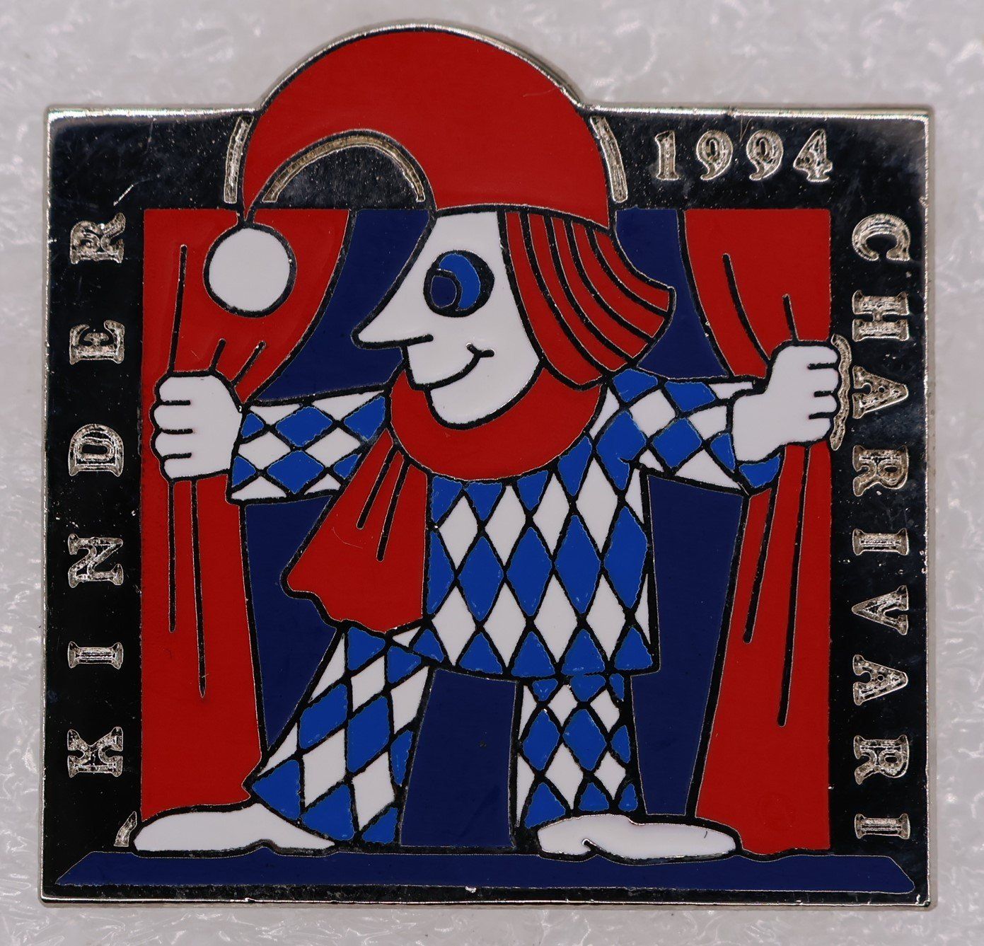 Plaketten & Abzeichen: KINDER CHARIVARI  1994 – Gebraucht aus Winterthur von Sammleroase