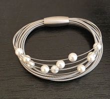 Rhomberg Armband mit Perlen