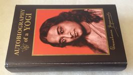 Autobiography of a YOGI Paramahansa Yogananda 1981HC Sp. Ed.
