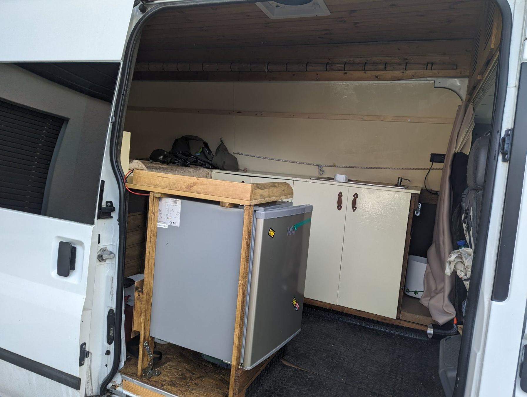 Ford Veicoli da campeggio: Camper van Ford Transit 2.2 Diesel 2012 – Usato da Zermatt venduto da rob_6wqx 5