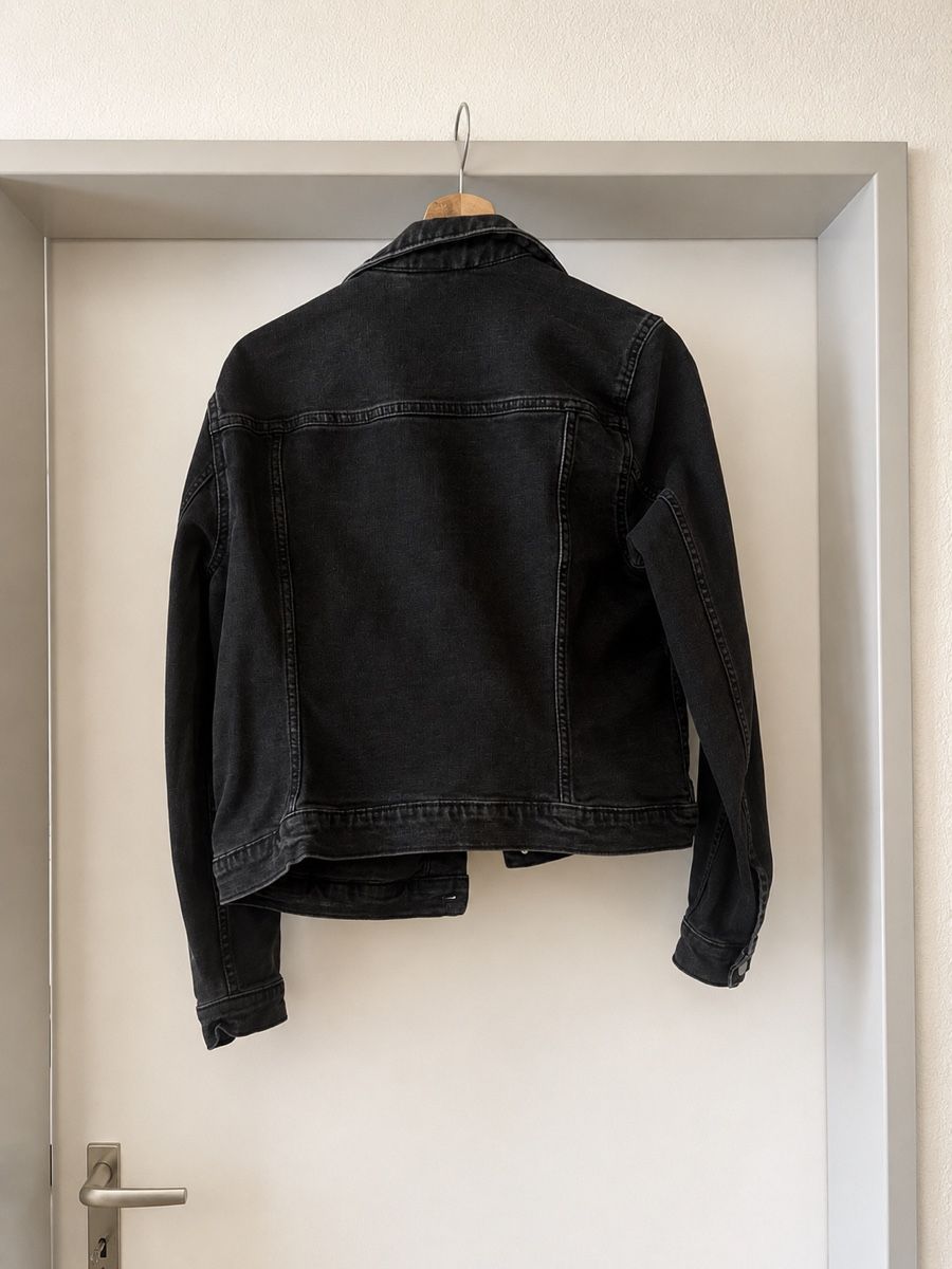 Jacken: Schwarze Denim Jeansjacke L – Gebraucht aus St. Gallen von Cocobello1892 1