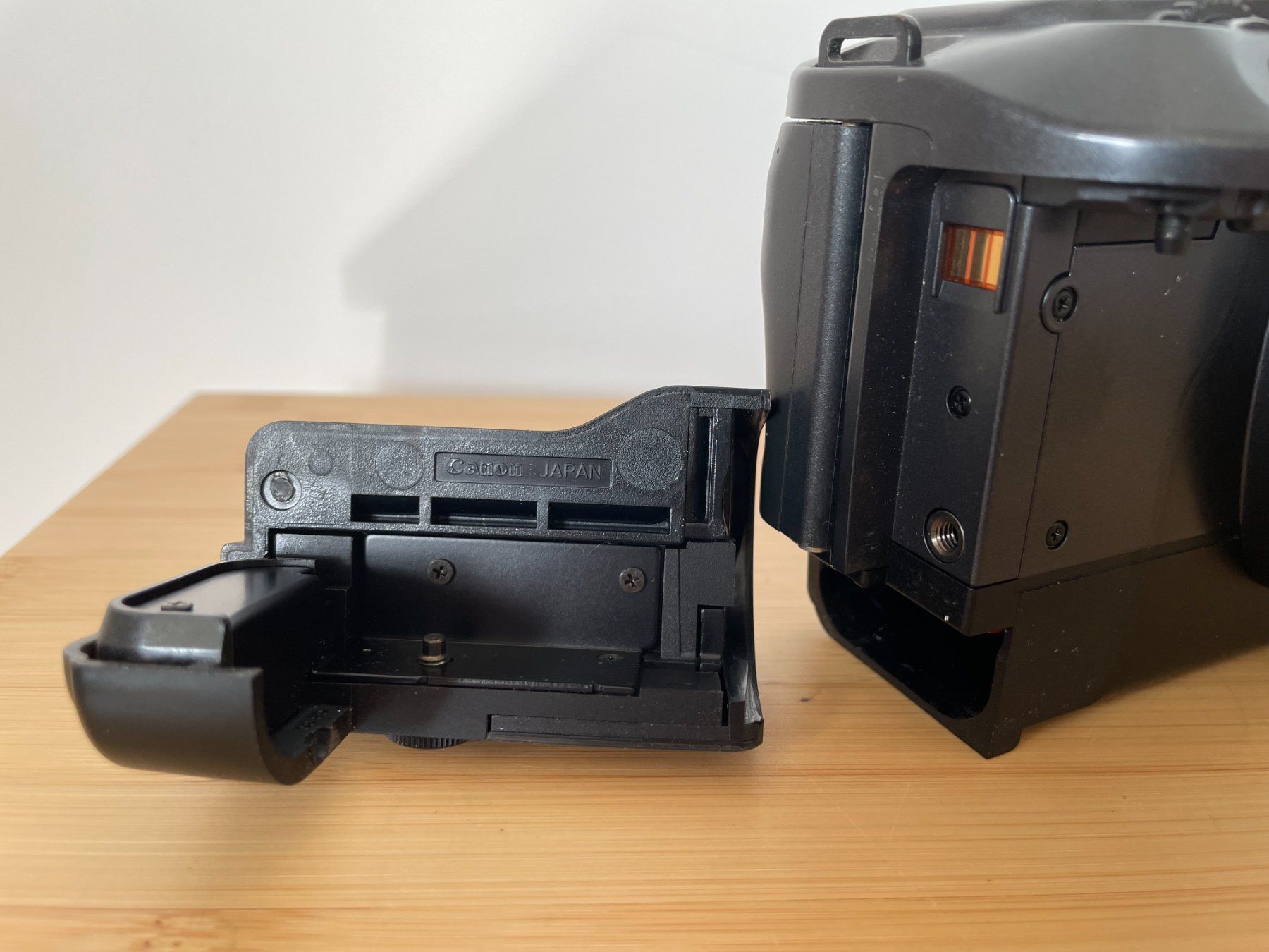 Canon Fotocamera: Canon EOS 600 – Usato da Petit Lancy venduto da gil_hr6v 6