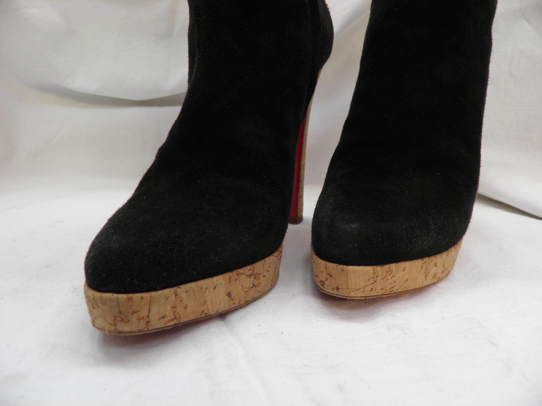 Christian Louboutin Scarpe da donna: Stiefeletten LOUBOUTIN, Gr. 38 – Usato da Rüti ZH venduto da corvus-corvus 2