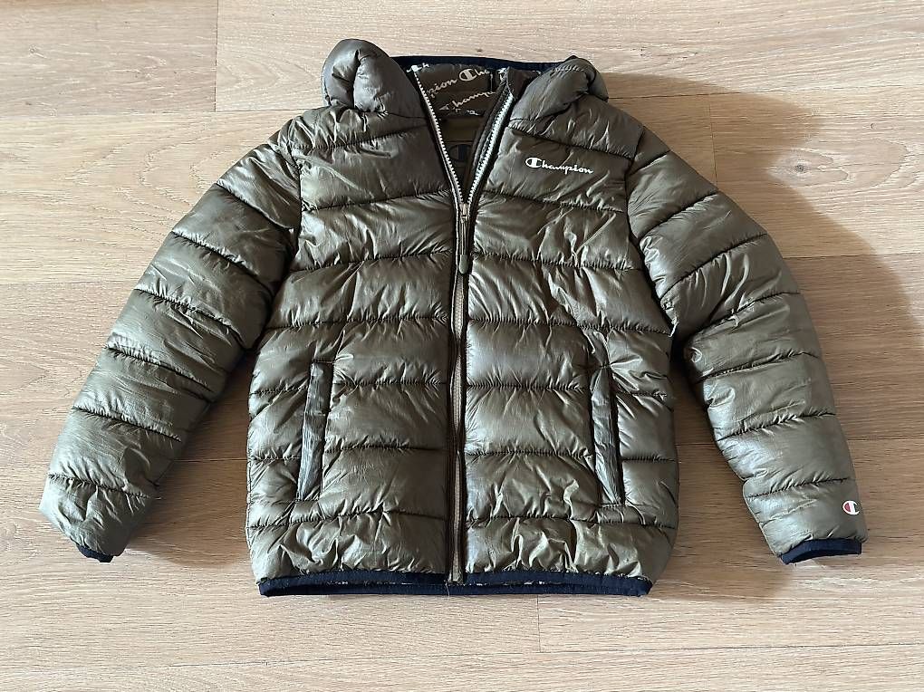 Jacken & Mäntel: Gefütterte Kinderjacke Champion Gr. S – Gebraucht aus Merlischachen von Jamie-Tristan