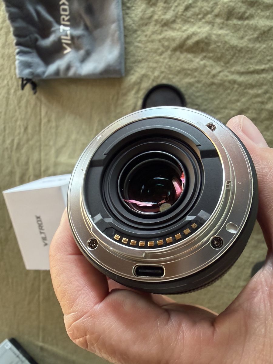 Viltrox Objektive: Viltrox 35mm f/1.7 AF APS-C Sony E-Mount – Neu (gemäss Beschreibung) aus Blonay von markuzet 2