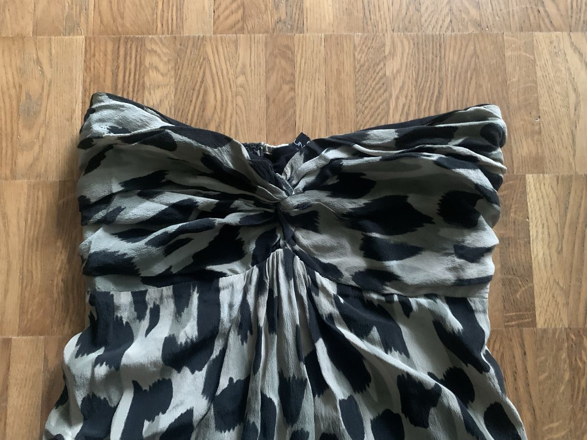 Vestiti: Anja Sun Suko seiden Kleid – Usato da Zürich venduto da Nikuska32 5