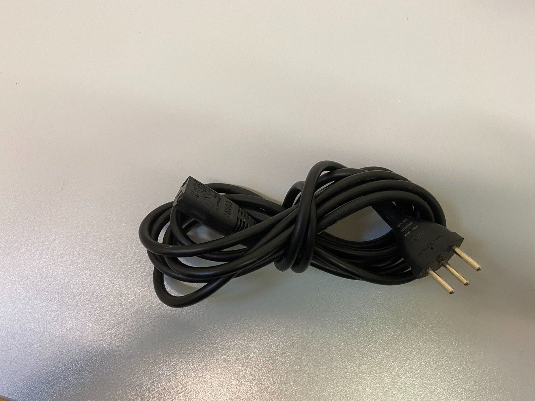 Hub & Switch: Linksys SR216 16-Port 10/100 Switch – Usato da Hochdorf venduto da av-electronics 6