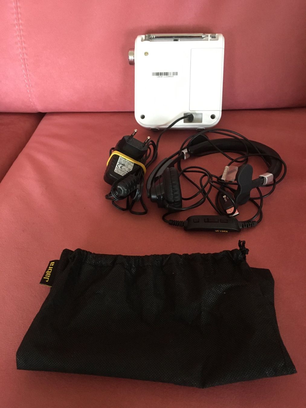 Telefone: Gerät zum telefonieren mit dem Computer, mit Kopfhörer. – Gebraucht aus Schötz von Risli22 1