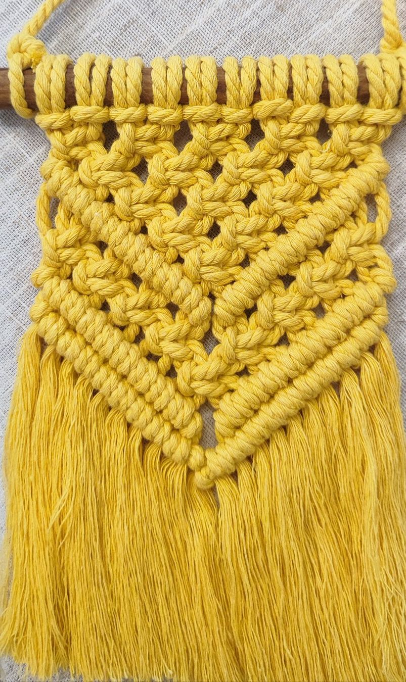 Alle Dekorationen: 3er Set Mini Makramee Wandbehang, Gelb, Boho Style, Handm... – Neu und originalverpackt aus Männedorf von mes_7725 2
