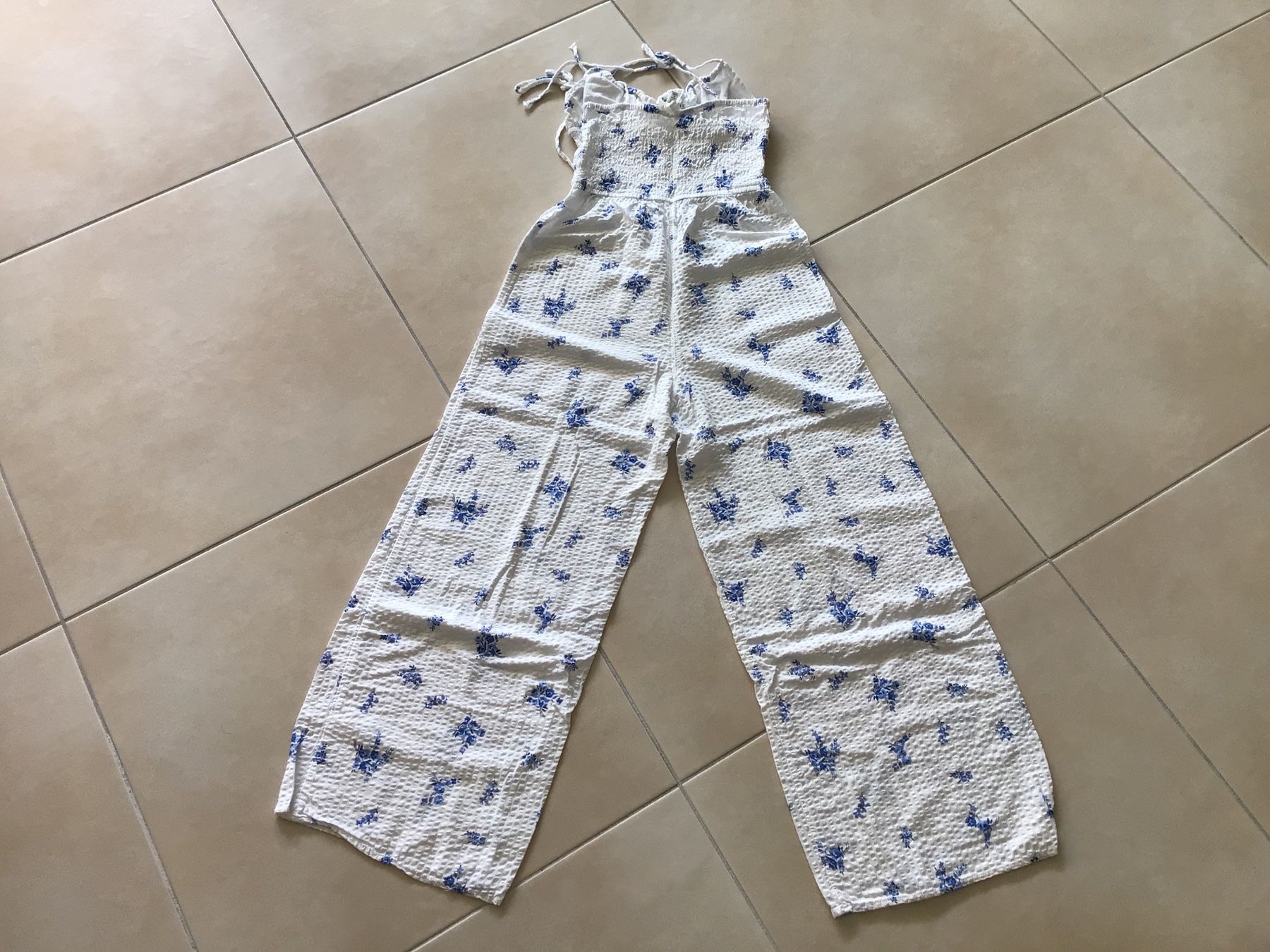 H&M Jumpsuits: Sommer Jumpsuit Gr. XS H&M – D'occasion à Frauenfeld par Stehojen 1