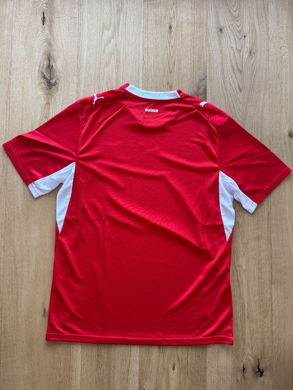 Schweizer Nati Canottiere & Pantaloni: Schweiz Nati Trikot 2026 – Nuovo (secondo la descrizione) da Grenchen venduto da nicus_aveiro 1