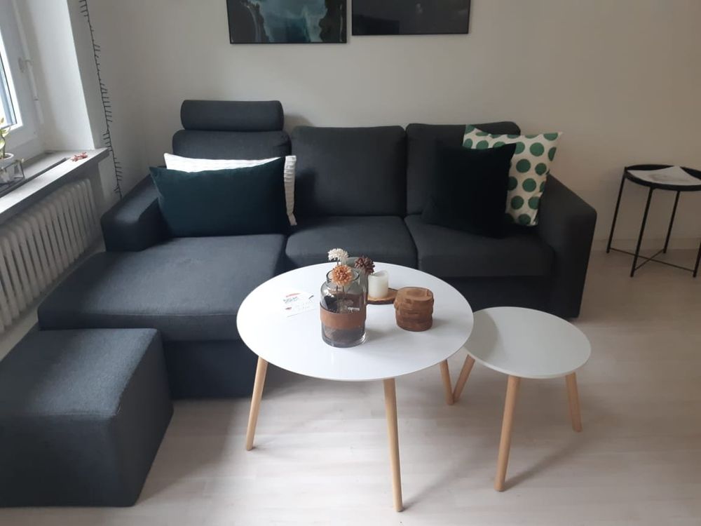 Round coffee tables x2 Kaufen auf Ricardo