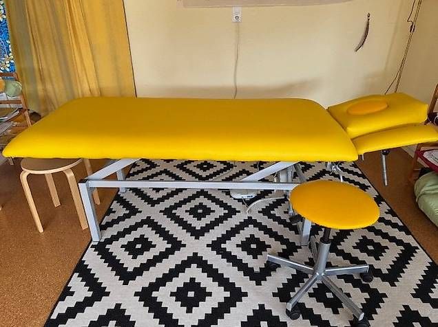Kosmetik-& Massageliegen: elektrische Massage Tisch – Gebraucht aus Beinwil am See von mod_876p