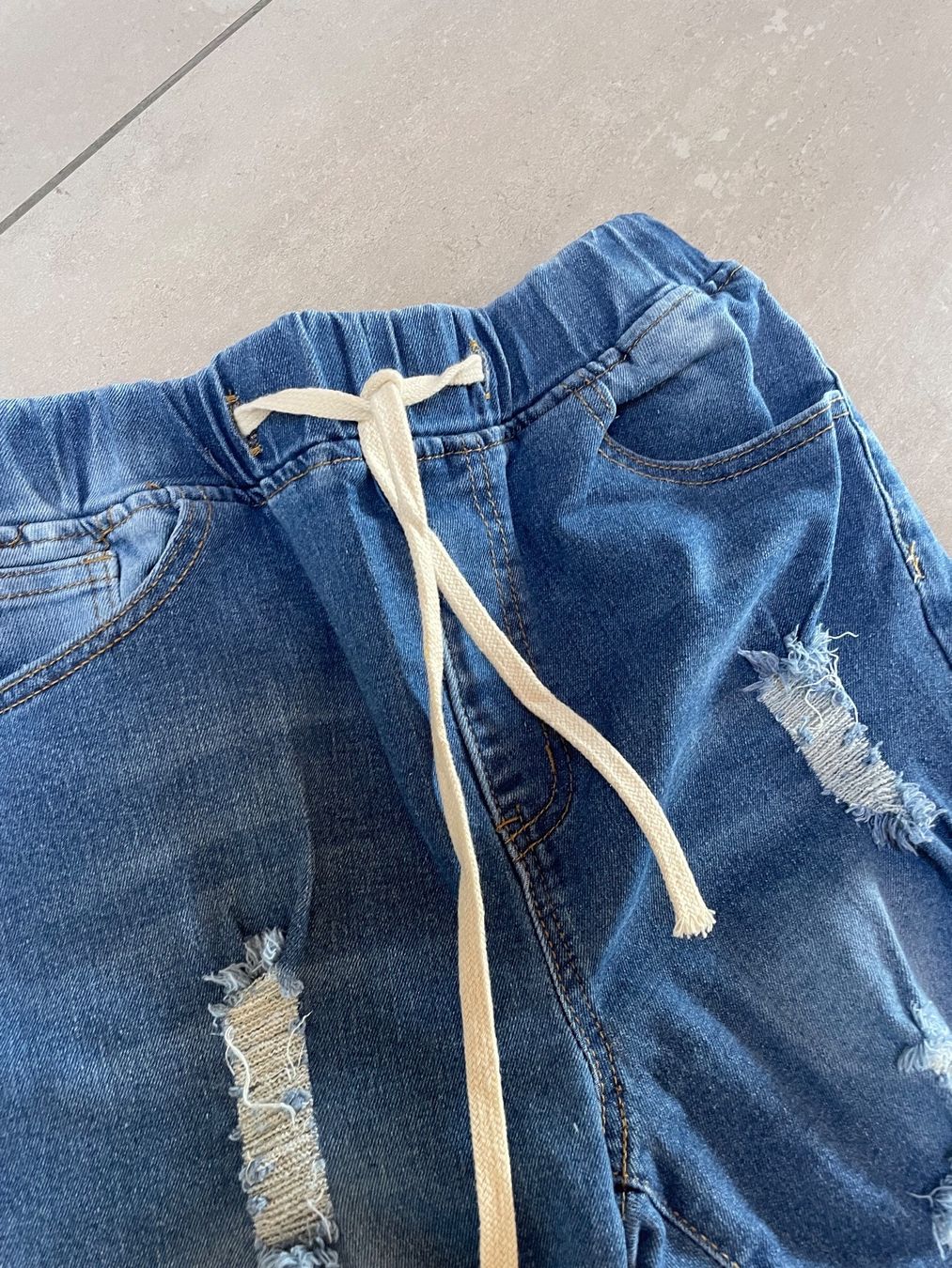 Jeans: Jeansjeggins mit Rissen – Neu (gemäss Beschreibung) aus Sigriswil von ck56 2