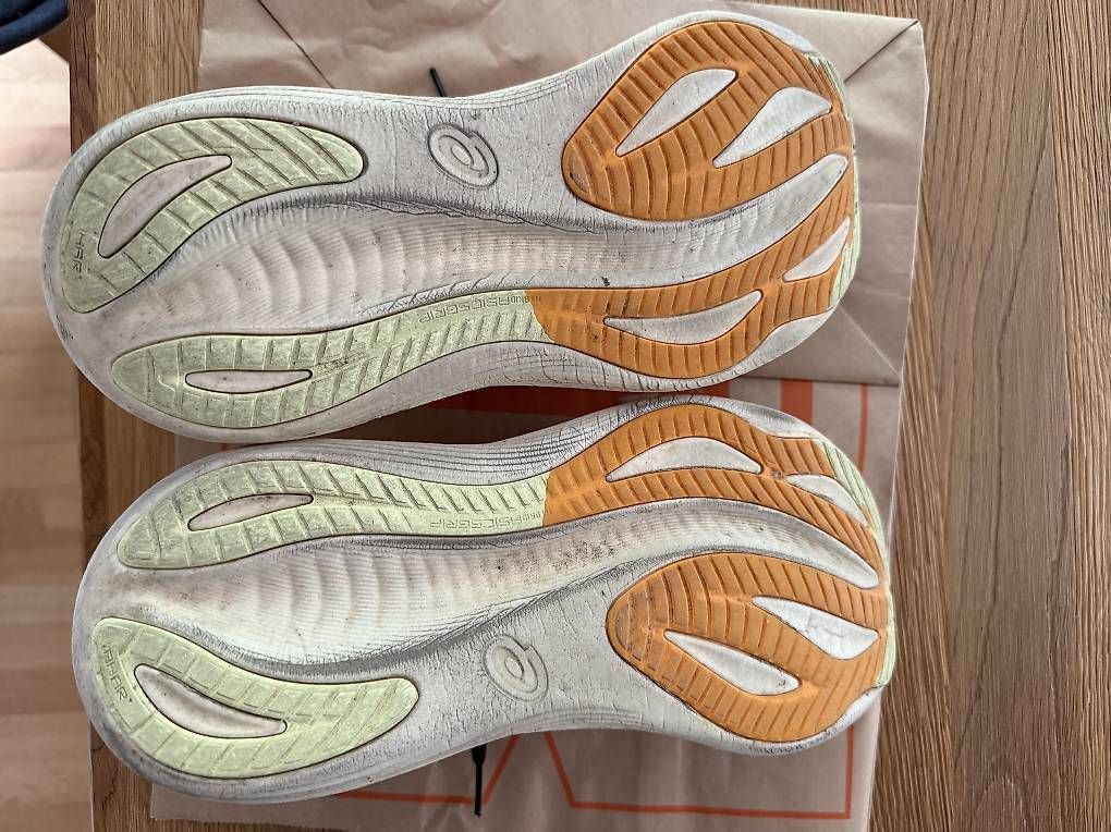 Herrenschuhe: Asics Gel-Nimbus 27,Grösse 42 – Gebraucht aus Bern von gregnenn 2