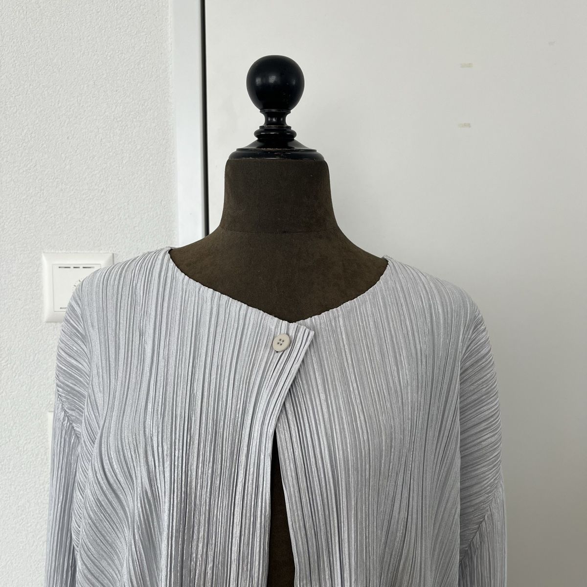 Issey Miyake Giacche: Issey Miyake Pleats Please Cardigan – Nuovo (secondo la descrizione) da Zug venduto da saskia-chiara 1