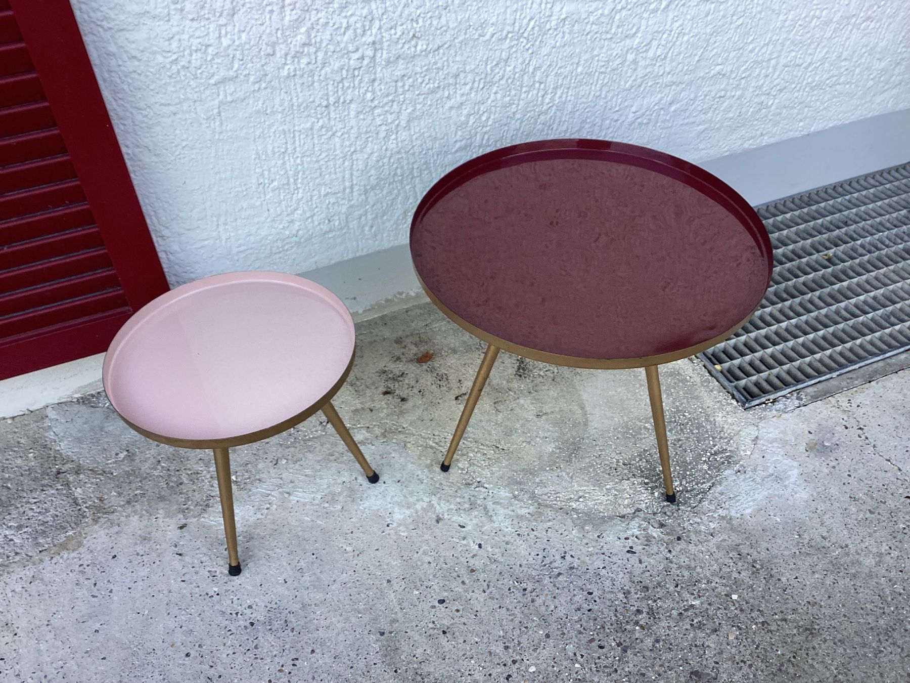 Set di tavolo e panche: Couch Tischli Set – Usato da Dinhard venduto da Bell777