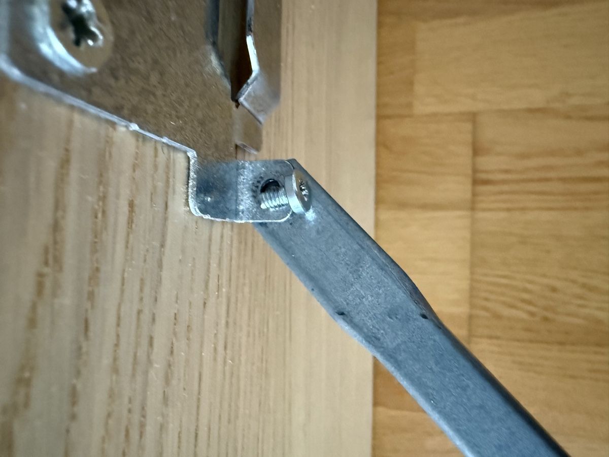 Ikea Betten: Malm - Bettgestell ohne Lattenrost & 2 Kommode – Gebraucht aus Olten von _Dimi_ 6