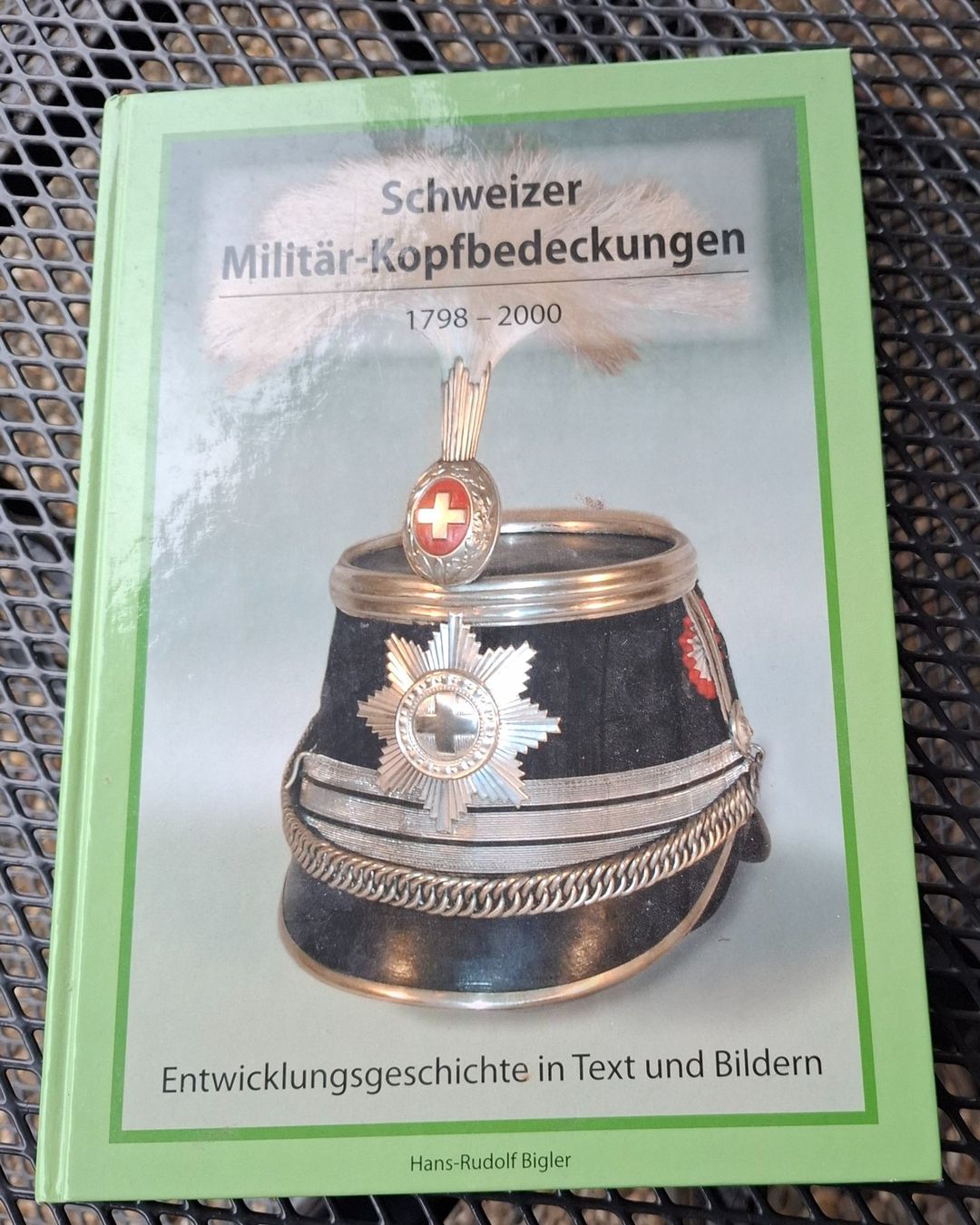 Schweizer Armee Uniformi: Buch schweizer tschako helm uniform – Usato da Wohlen AG venduto da Suri016