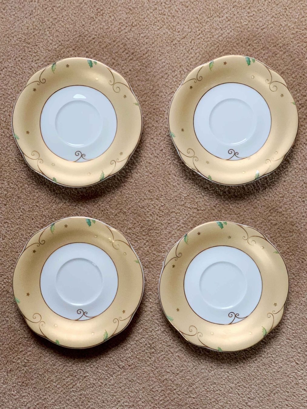Set di piatti: Engel Kaffeeservice 4x Tasse + Unterteller GOEBEL – Nuovo (secondo la descrizione) da Oberweningen venduto da Overlord1962 4