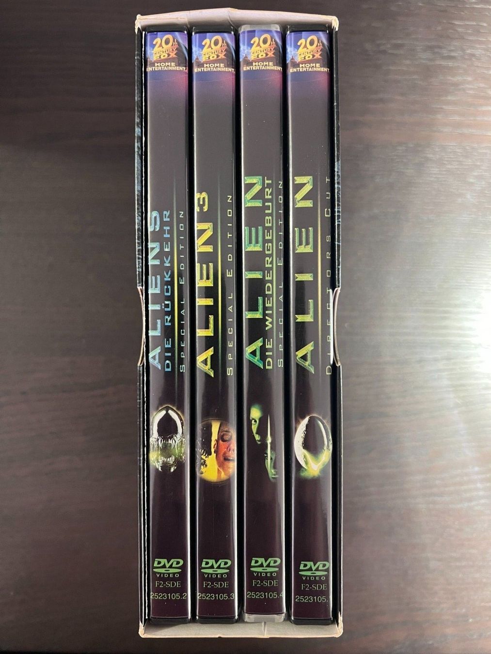 Tous les DVDs: Alien Quadrilogy – D'occasion à Zürich par FilmFreunde 2
