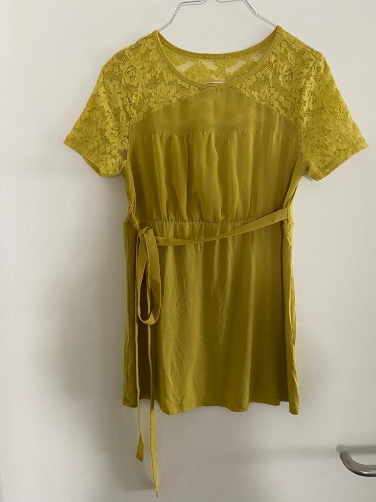 T-Shirts: Blusenshirt Gr. M – Gebraucht aus Thalwil von Coco2025