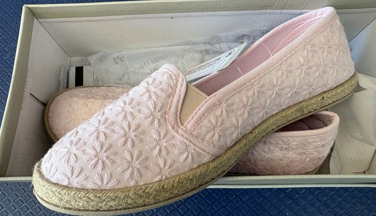 Scarpe da donna: Sommerschuhe Stoff rosa Gr.36 neu – Nuovo e nell'imballaggio originale da Kesswil venduto da Nicole220870 1