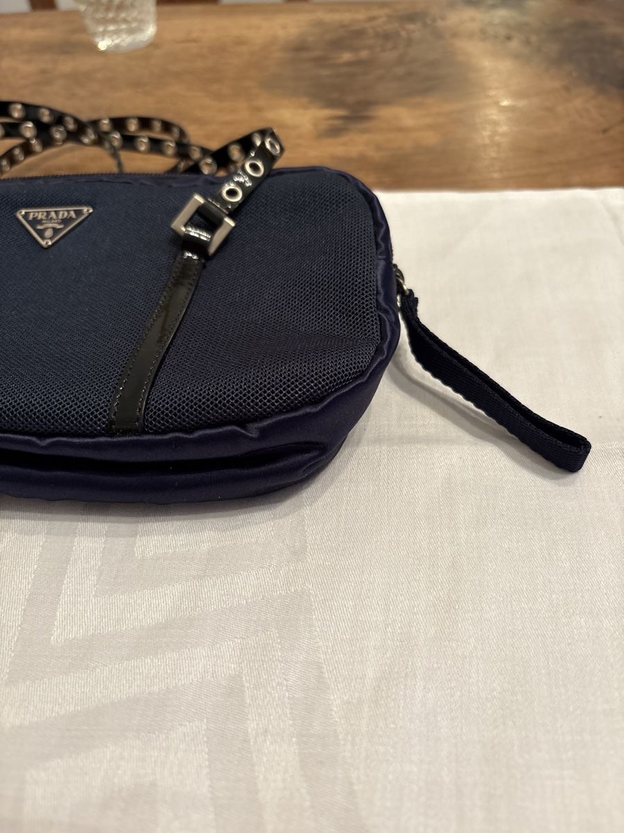 Prada Borse da donna: Elegante Prada Tasche Navy Blue - Ein echter Hingucker! – Nuovo (secondo la descrizione) da Gattikon venduto da mo.suter 2