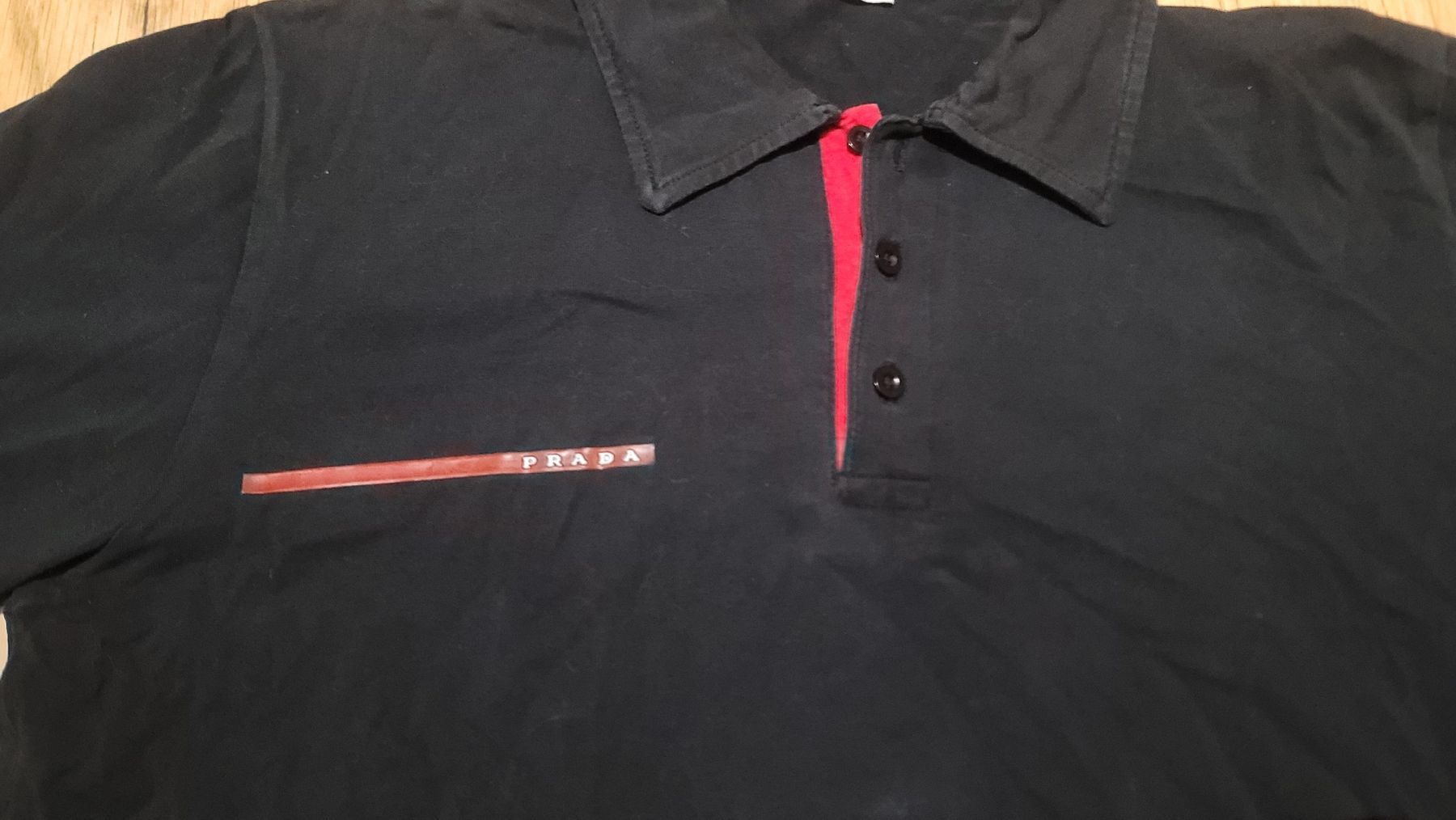 Prada Polo-Shirts: Prada Vintage Hemd Schwarz XL – Gebraucht aus Wil ZH von min_k5p7 2