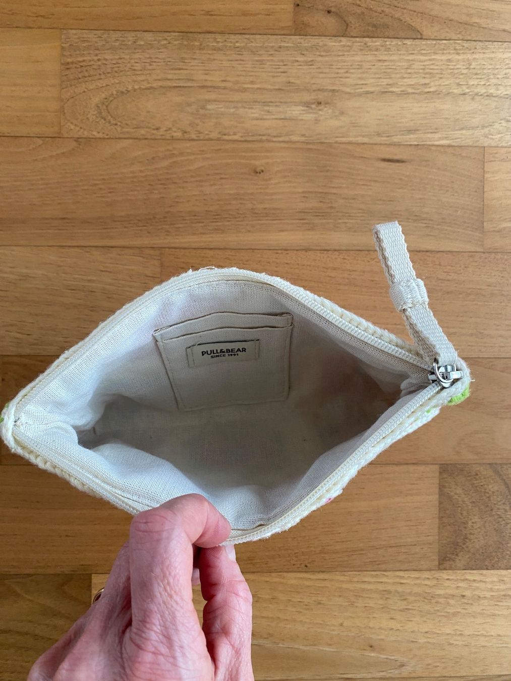 Pull&Bear Taschen für Damen: Gehäkelte Kosmetiktasche/Clutch von Pull&Bear – Gebraucht aus Binz von chr_5ljt 2