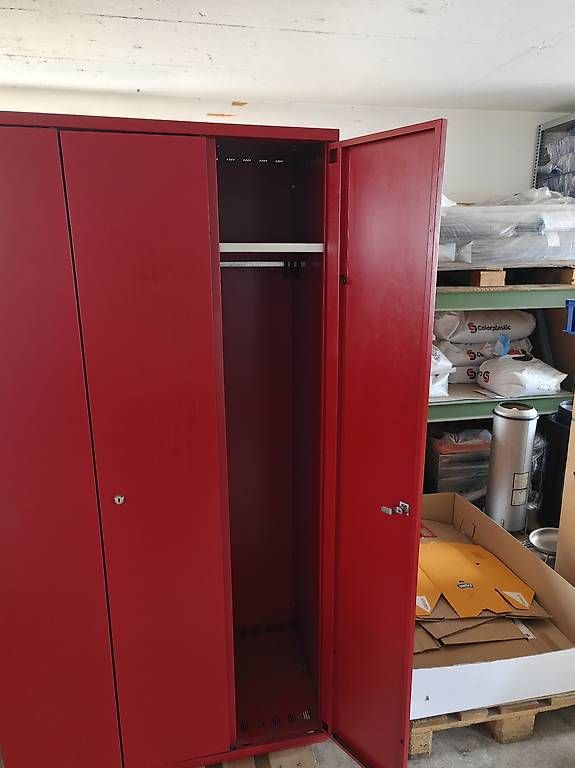 Armadi: Garderobenschrank – Usato da Gossau SG venduto da pag_pj7z