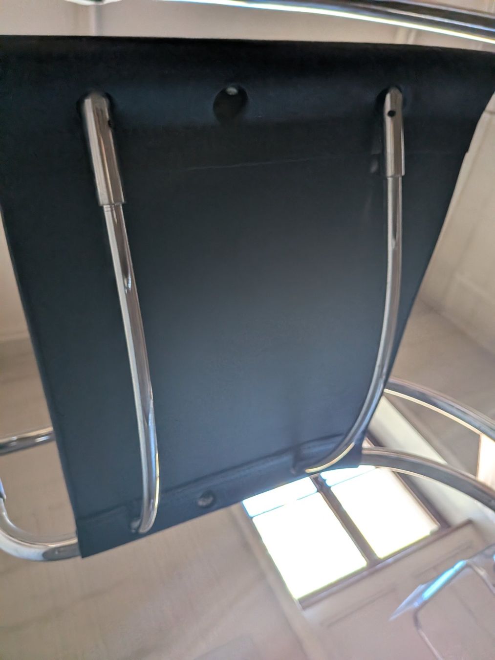 Breuer Chaises: FREISCHWINGER Klassiker, Replika – D'occasion à basel par sta.bile 1