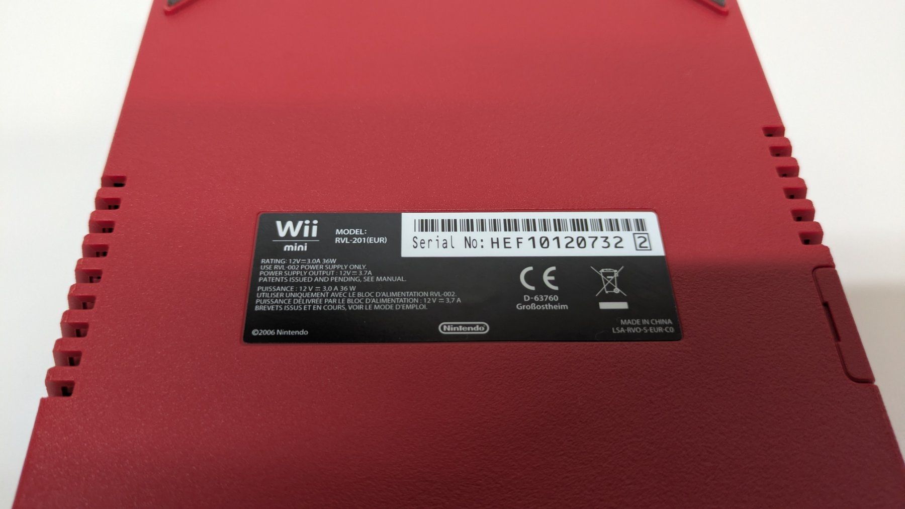 Nintendo Console: Nintendo Wii Mini mit Zubehör – Usato da Menziken venduto da mame18 6