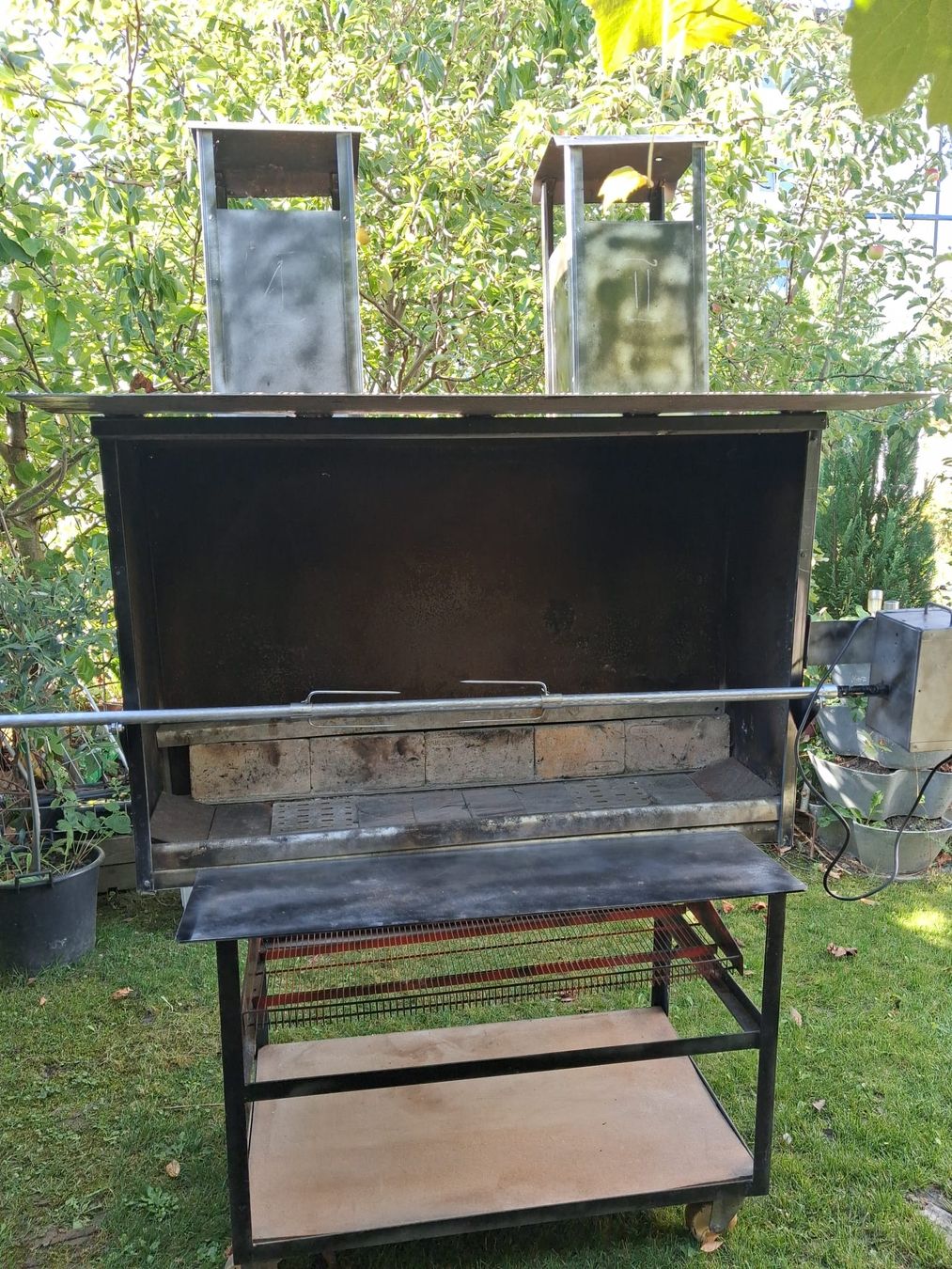 Griglie: Grill Mobil – Usato da Egnach venduto da MAKIdesign