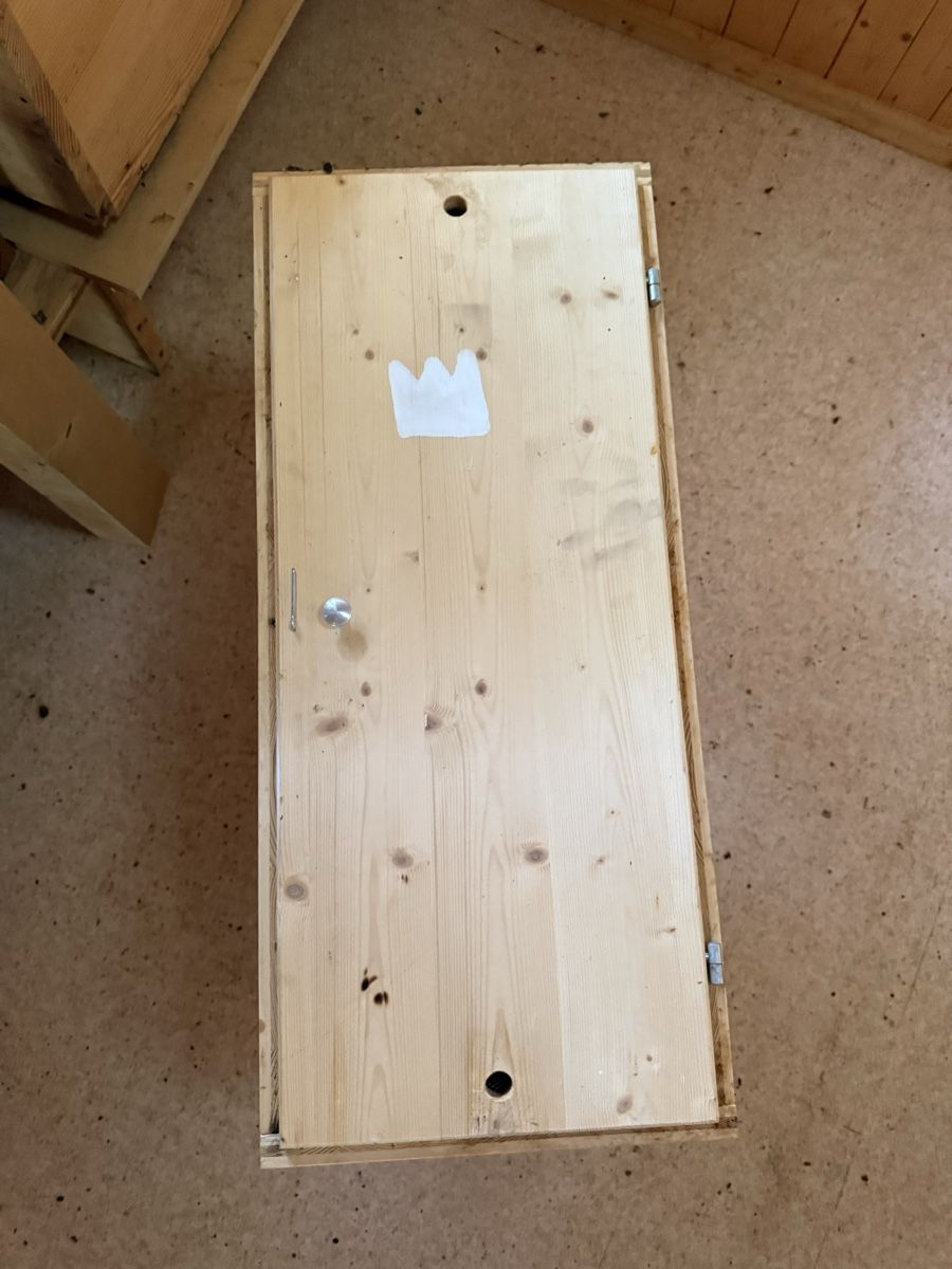 Ruchers: Schweizerkasten Hinterbehandlung – D'occasion à Cham par ReUse_and_ReCycle 2