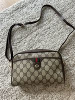Sac bandoulière Gucci vintage occasion parfait pour l'été ☀️