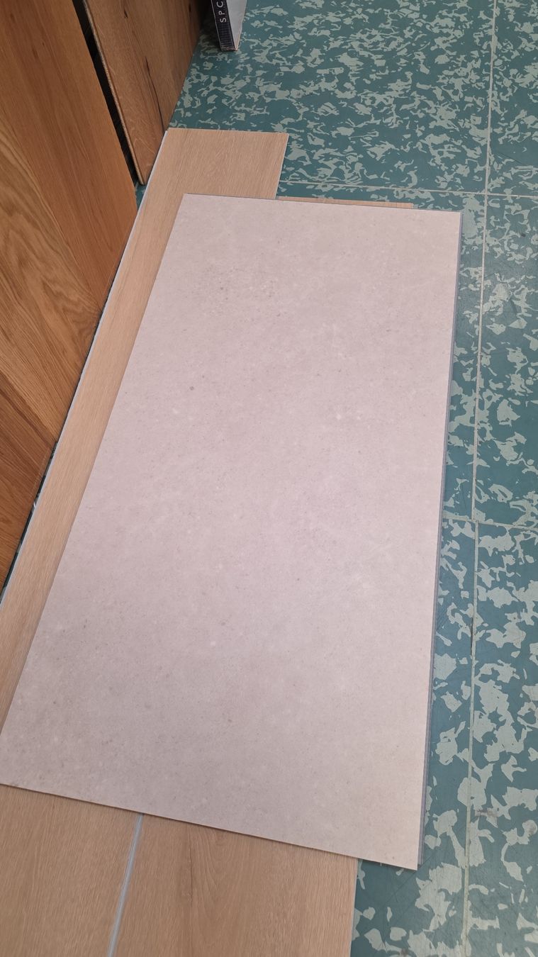 Rivestimenti per pavimenti: Vinyl SPC Wasserfest steinoptik Beige – Nuovo e nell'imballaggio originale da Rothrist venduto da swiss-laminat 2