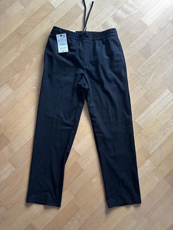 Neue Zara Hose Schwarz Grösse M