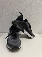 NIKE Air Max 2090 Grösse 36