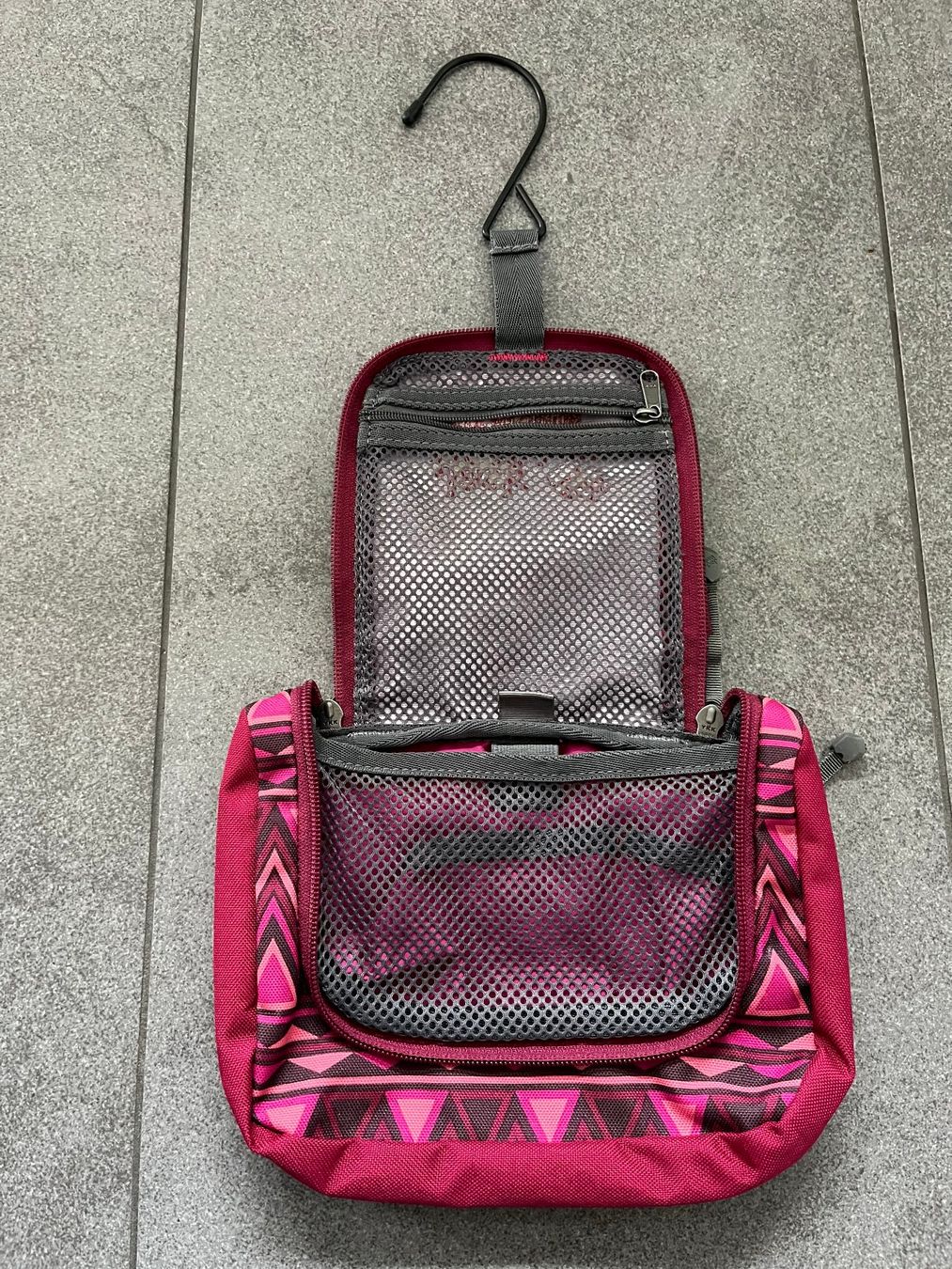 Jack Wolfskin Custodie per cosmetici: Kinder Kulturbeutel/Necessaire rot – Usato da Bösingen venduto da dankate 1
