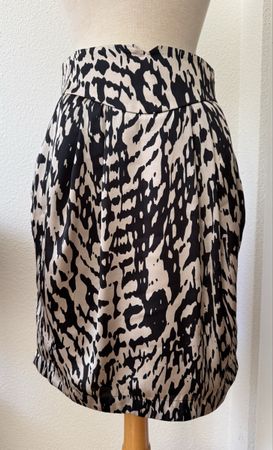 Jupe SANDRO motif noir et beige, taille 3 