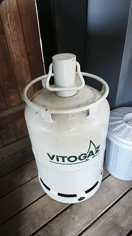 Griglie: Campingaz Gasgrill mit 2 Gasflaschen – Usato da Solothurn venduto da Uherbert 2